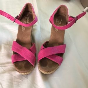 Hip pink TOMS  wedges !